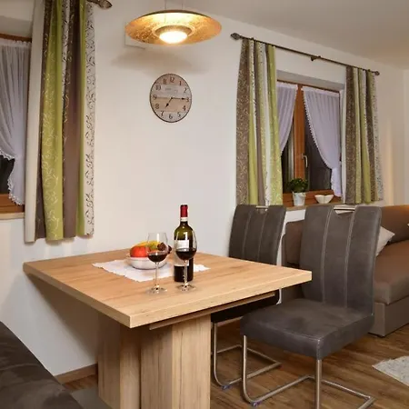 Gaestehaus Sonnenhang Apartment Reit im Winkl
